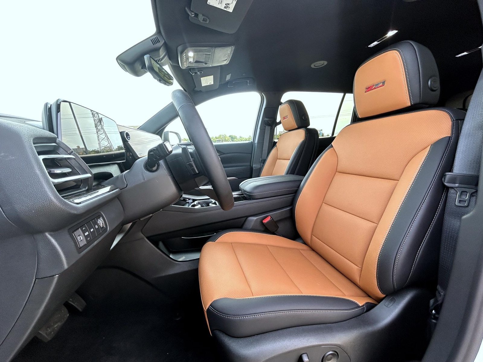 2027 Chevrolet Traverse Z71 - Photo 10