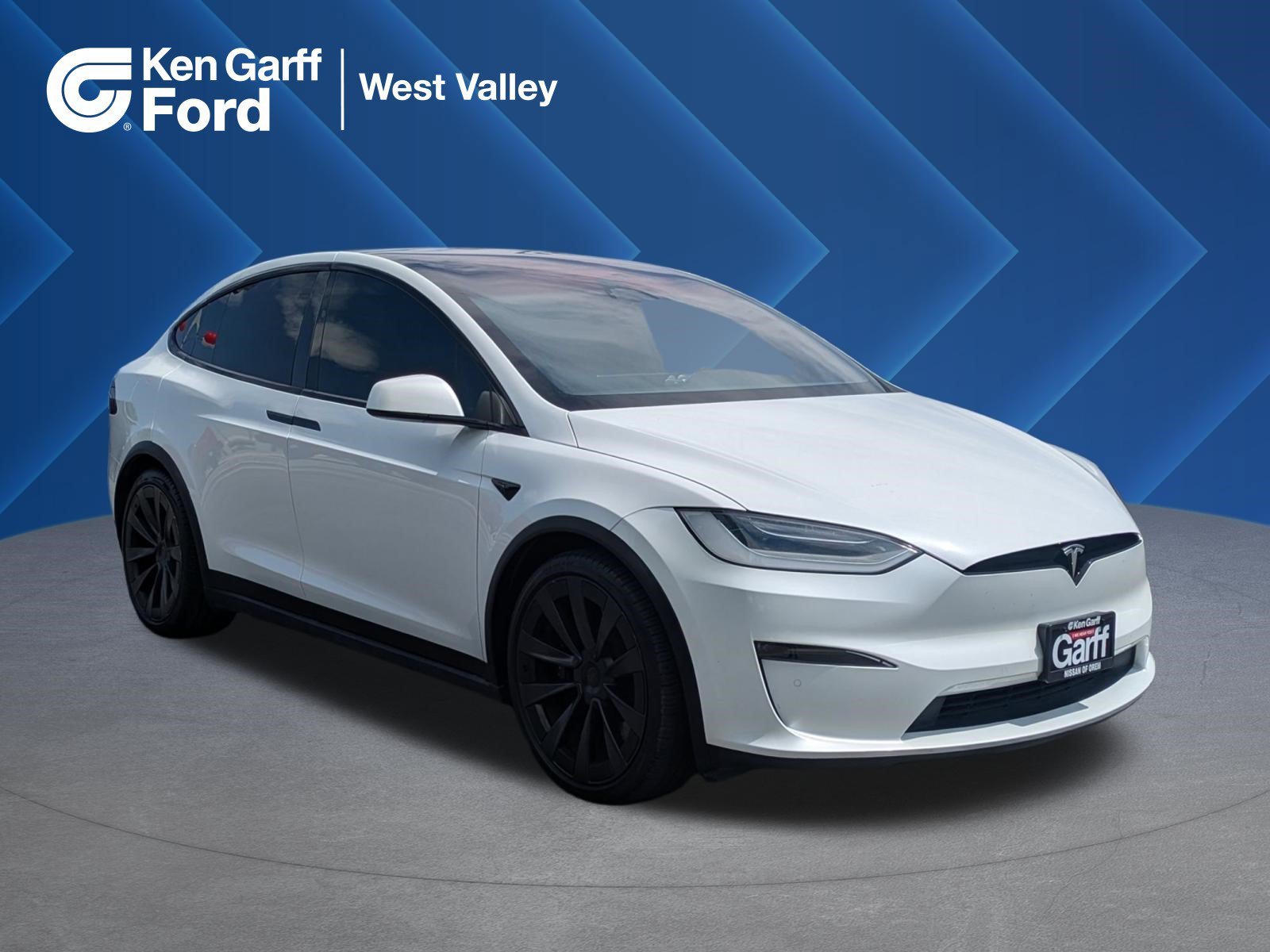 2023 Tesla Model X Long Range's photo