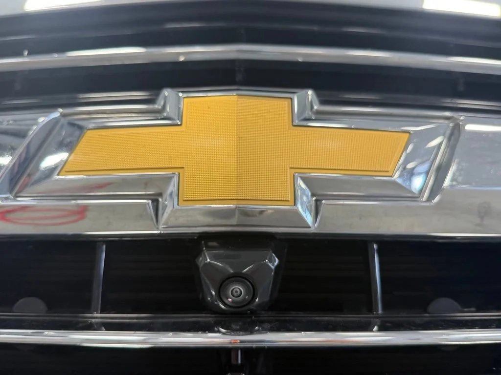Used 2025 Sterling Gray Metallic Chevrolet LT image 39