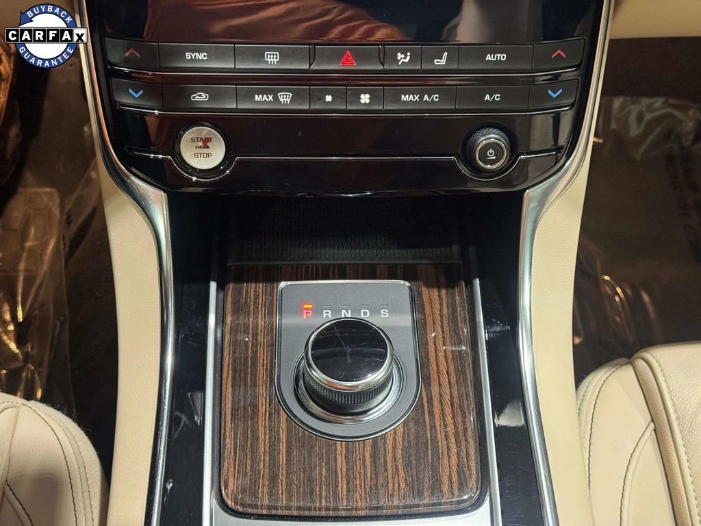 Used 2019  Jaguar 25t Prestige image 18