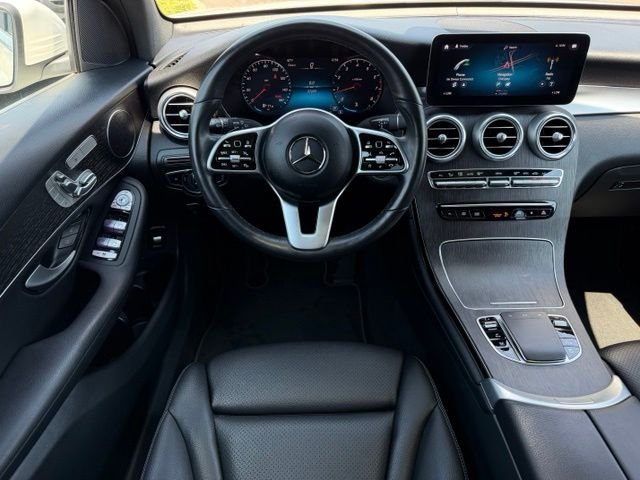 Certified Used 2022 White Mercedes-Benz GLC 300 image 11