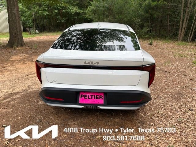 Used 2025 White Kia LX image 9