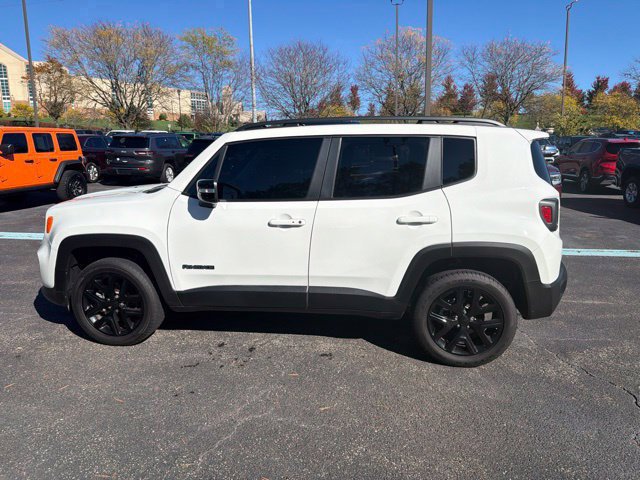 Used 2023 White Jeep Altitude image 2
