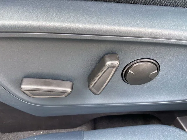 2025 Ford Maverick XLT - Photo 12
