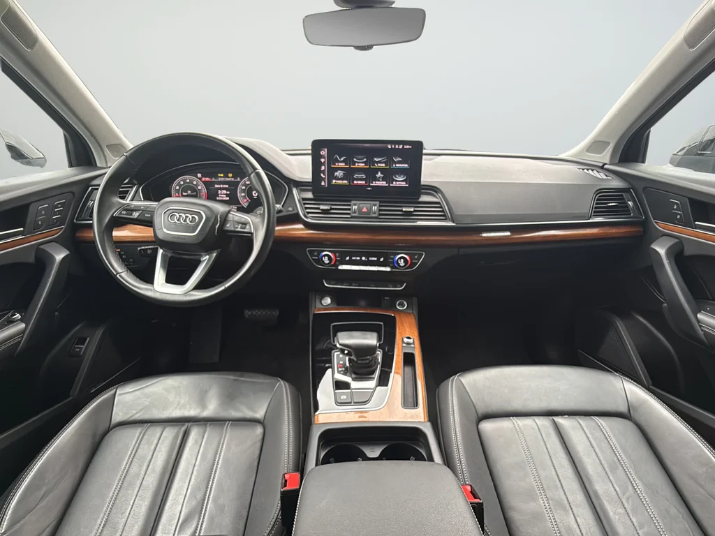 Used 2023 Black Audi 45 S line Premium image 9