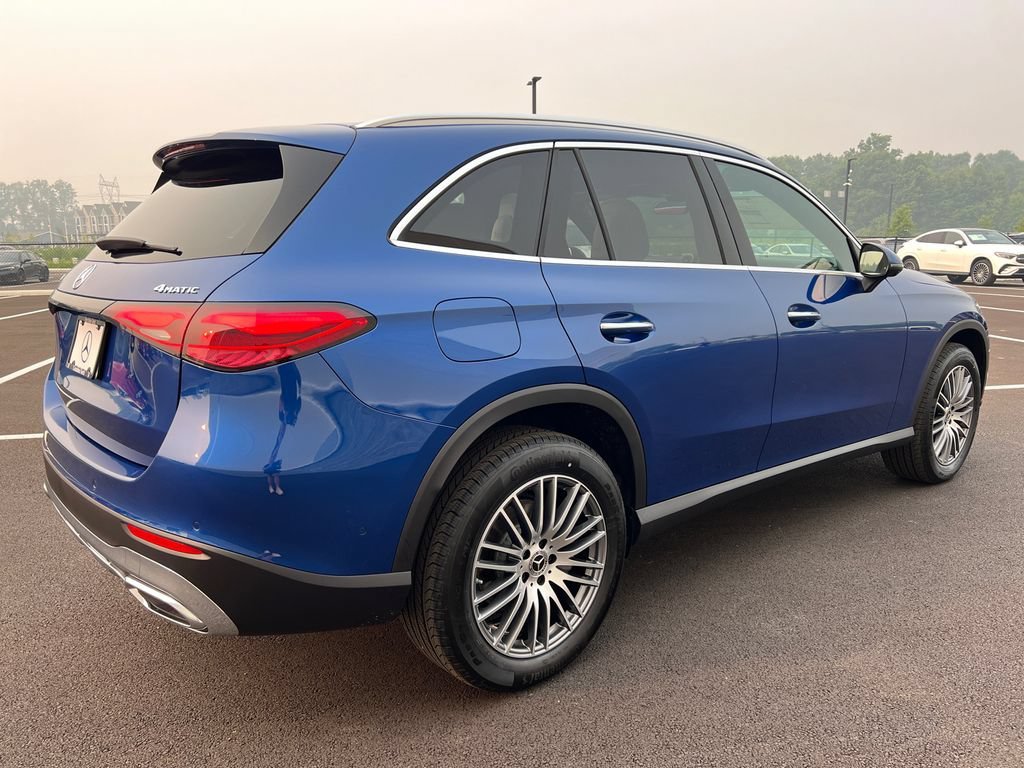 New 2026 Starling Blue Metallic Mercedes-Benz GLC 300 image 44