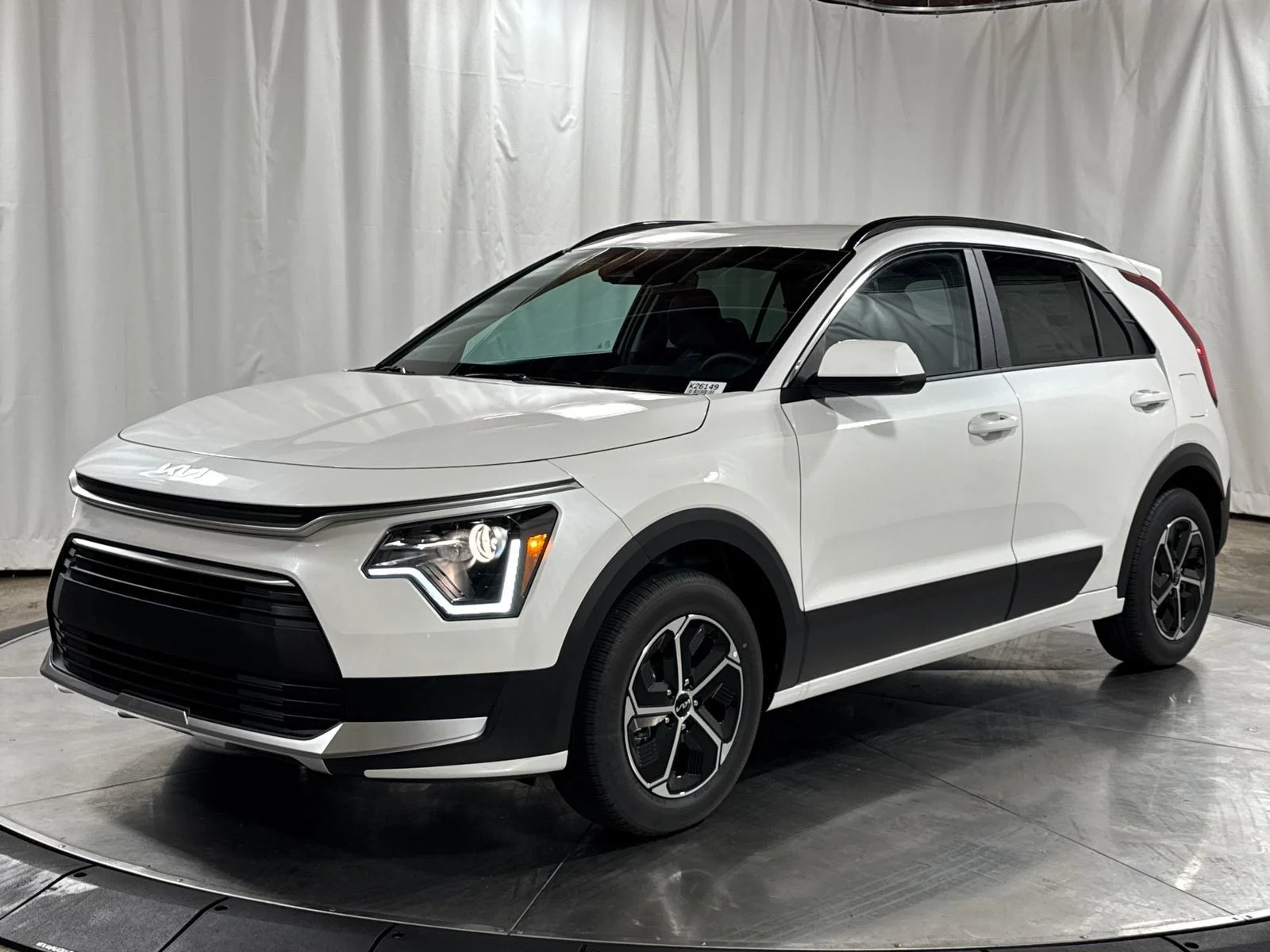 2026 Kia Niro LX HEV's photo