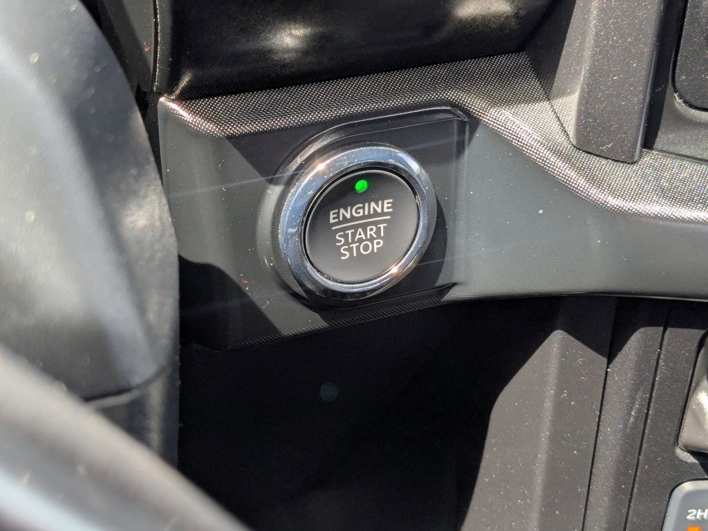 Used 2023  Ford Tremor image 21