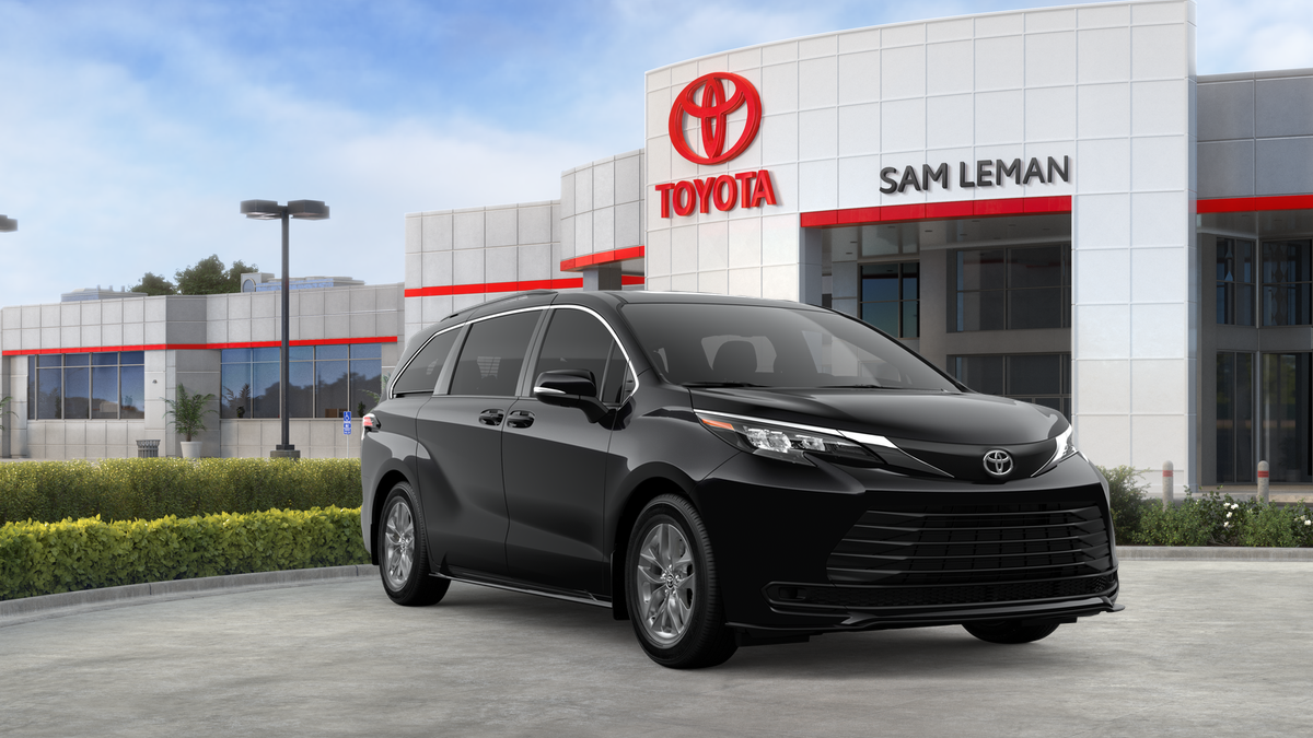 New 2026 Midnight Black Metallic Toyota LE image 28