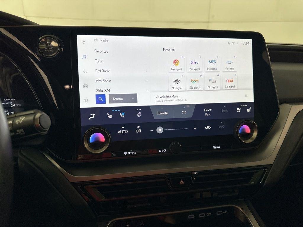 Used 2025 Pearl Lexus 350 Premium image 5