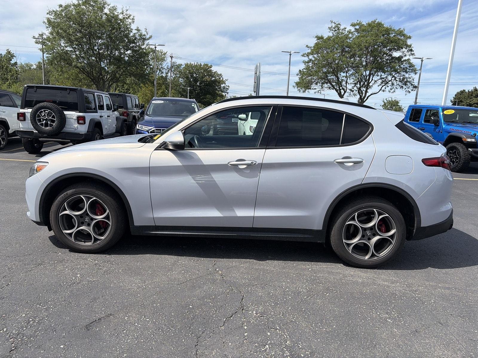 Used 2022 Moonlight Gray Metallic Alfa Romeo Sprint image 4