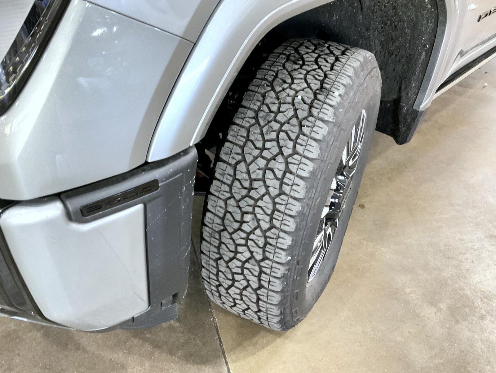 2026 GMC Sierra 2500HD Denali Ultimate - Photo 24