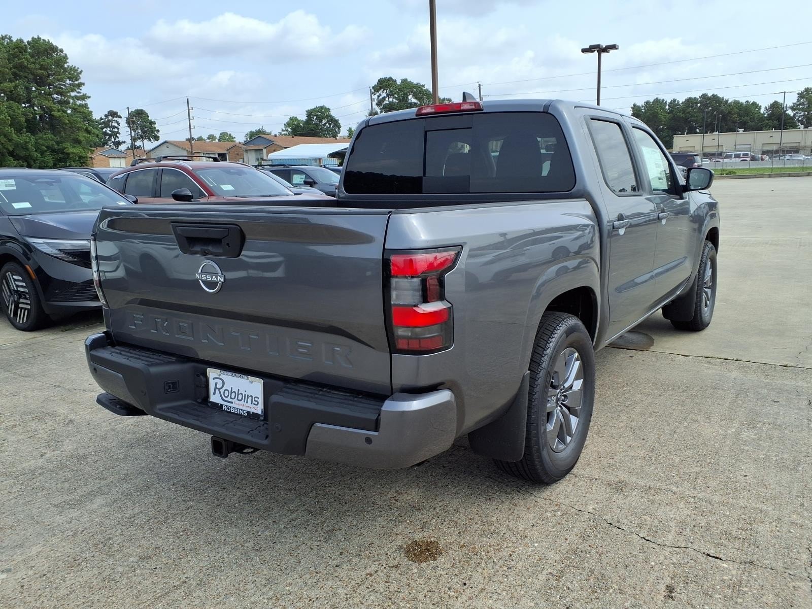 New 2026 Gun Metallic Nissan Crew Cab SV image 5