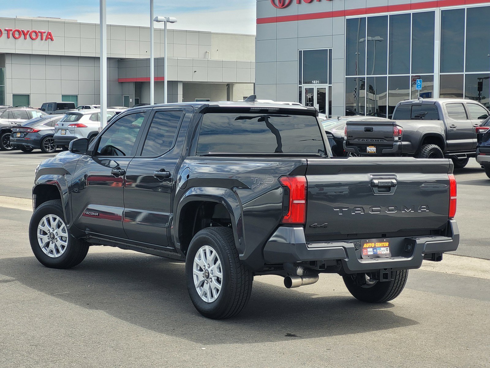 Used 2026  Toyota SR5 image 6