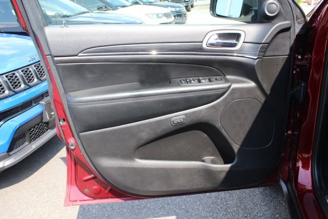 Used 2021 Red Jeep Limited image 20