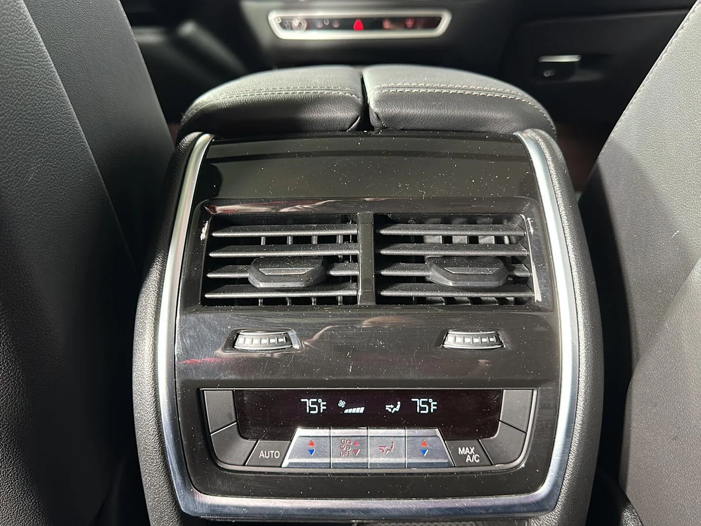 Used 2024 Skyscraper Grey Metallic BMW xDrive40i image 22