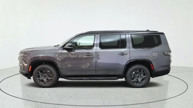New 2026 Baltic-Gray Metallic Clear-Coat Exterior Paint Jeep Upland image 6