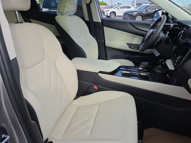 Used 2026 Silver Lexus 350 Luxury image 25