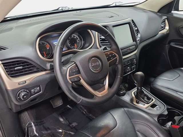 Used 2016 Granite Crystal Metallic Clearcoat Jeep Limited image 16