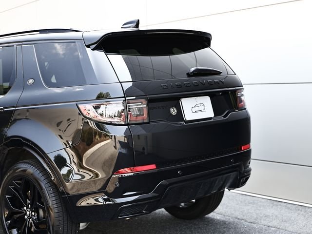 Certified Used 2026 Santorini Black Metallic Land Rover Landmark image 9