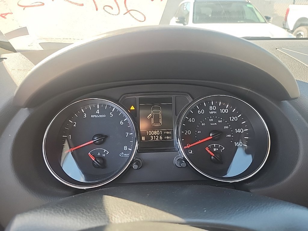 Used 2015 Graphite Blue Nissan S image 20