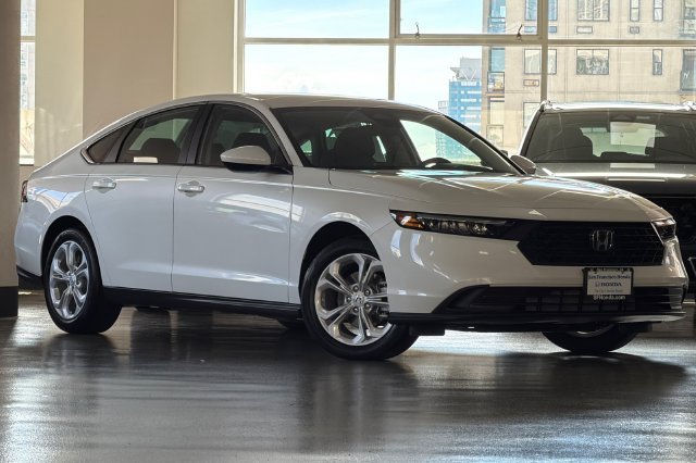 New 2026 Platinum White Pearl Honda LX image 2