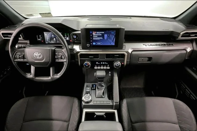 2025 Toyota Tacoma SR5 - Photo 18