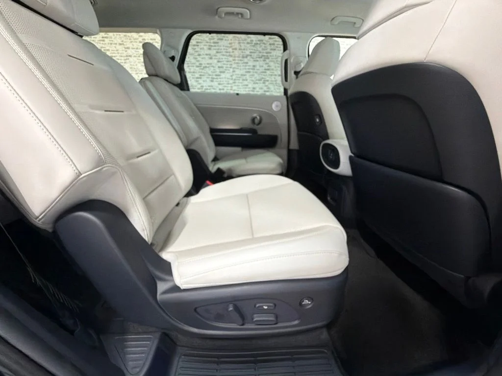 New 2027 Robust Emerald Pearl Hyundai SEL image 13