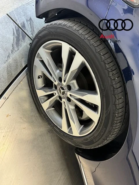 Used 2021 Blue Mercedes-Benz C 300 image 3