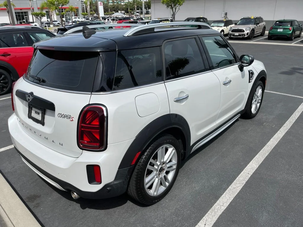 Used 2024 White Metallic MINI  image 8