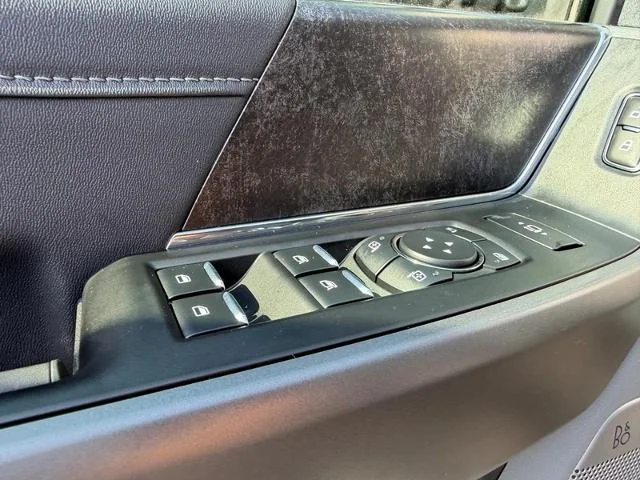 New 2026 Carbonized Gray Metallic Ford F-250® XLT image 40