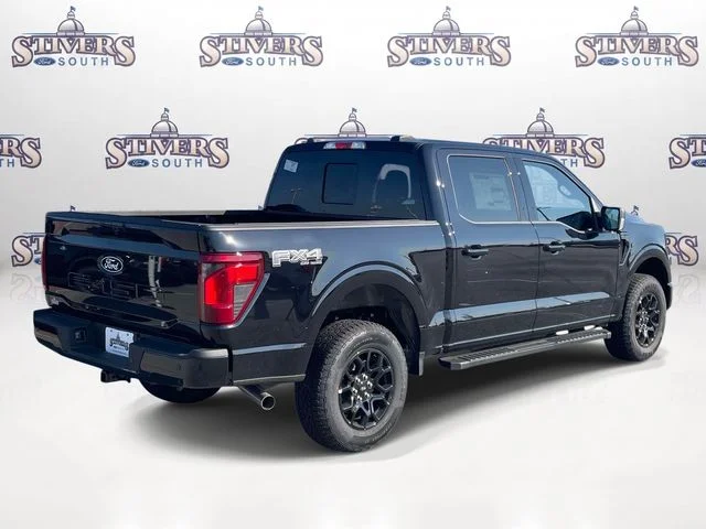 New 2026 Black Ford XLT image 3