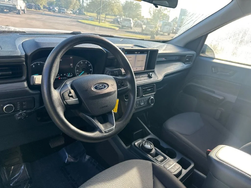 Used 2022 White Ford XL image 6