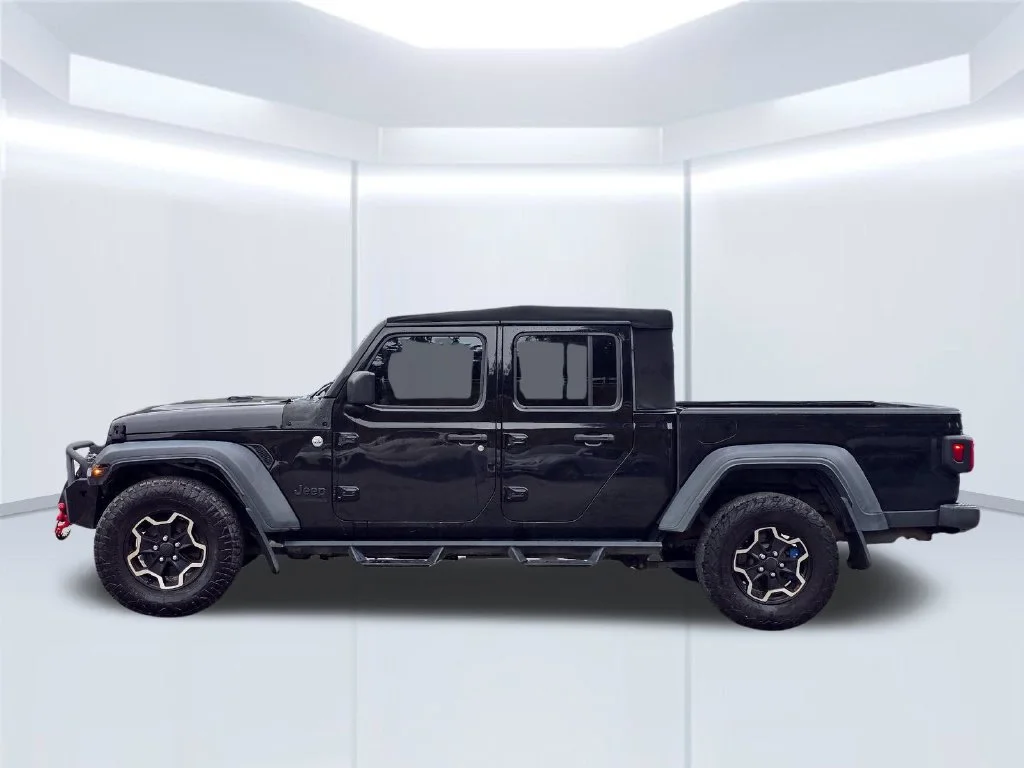 Used 2020 Black Jeep Sport image 12