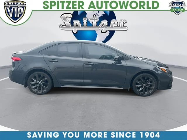 Used 2023  Toyota SE image 10