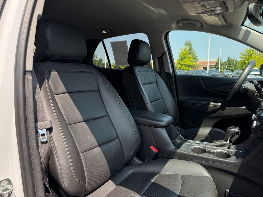 Used 2018 Summit White Chevrolet Premier image 30