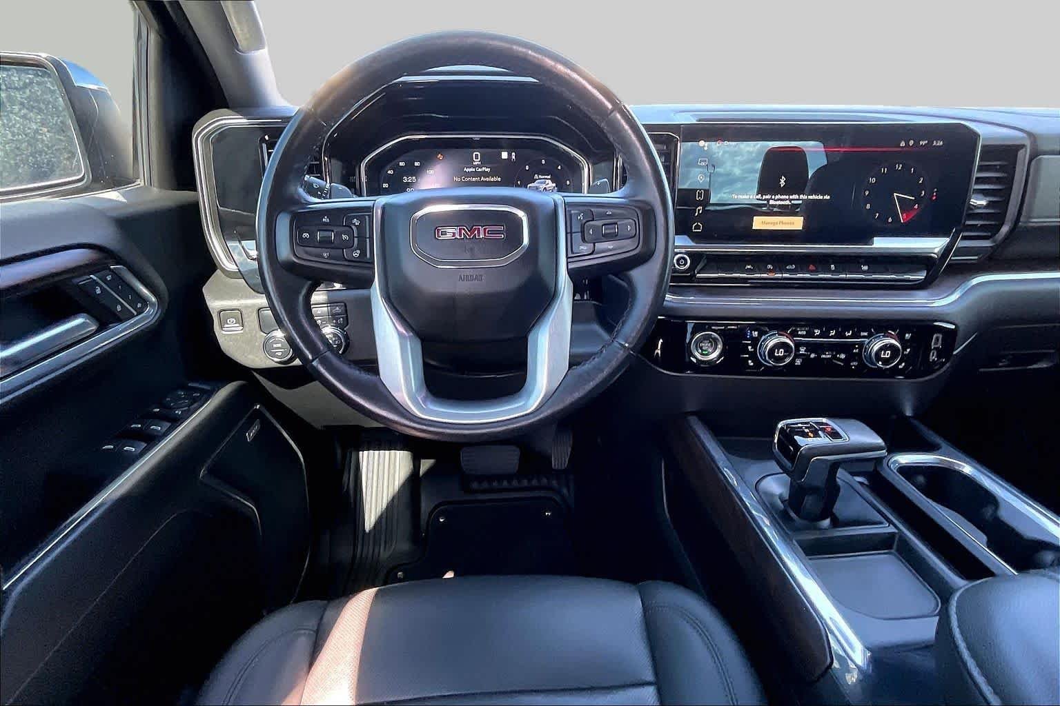 Used 2023 Onyx Black GMC SLT image 6