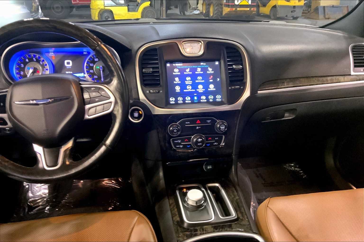Used 2018 Gloss Black Chrysler Limited image 7