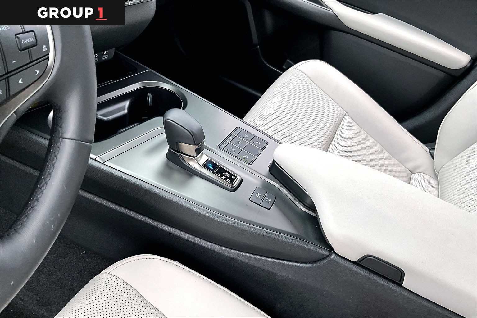 Certified Used 2025 Iridium Lexus Premium image 14