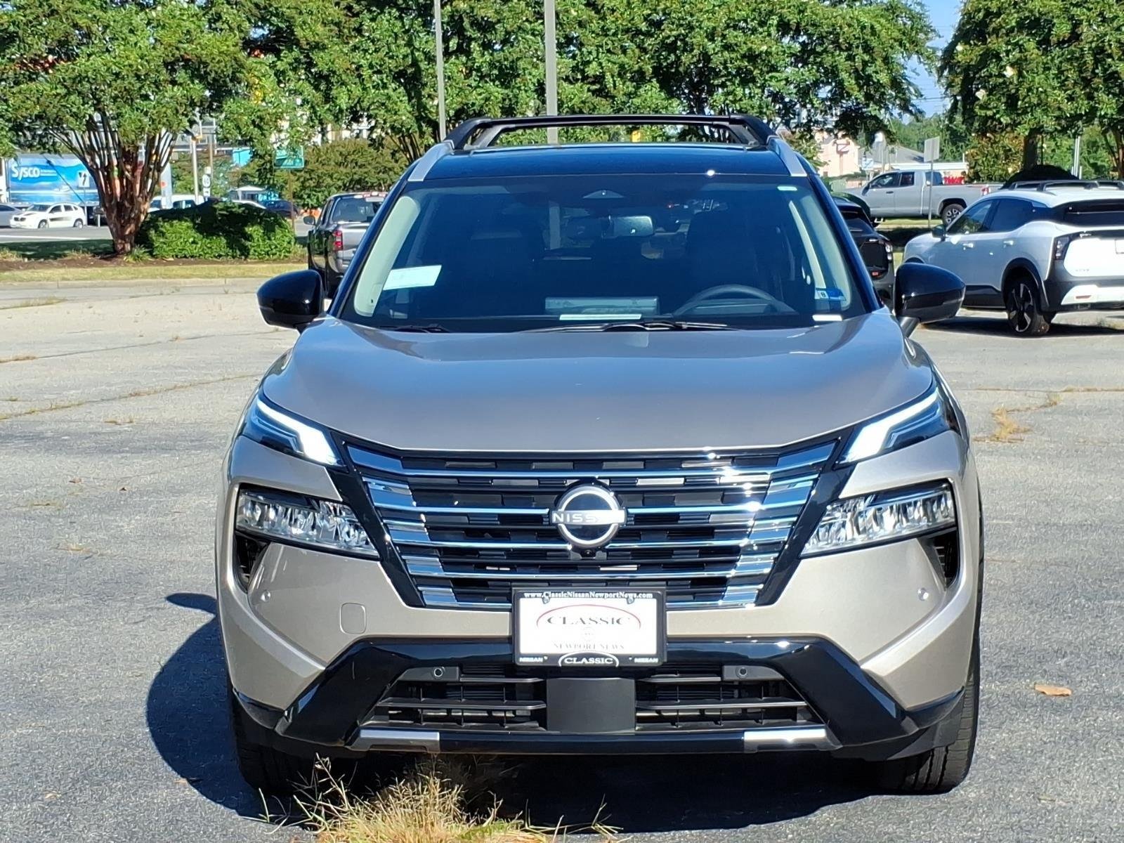 2026 Nissan Rogue Platinum - Photo 2