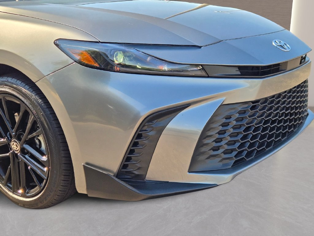 Used 2026  Toyota SE image 2