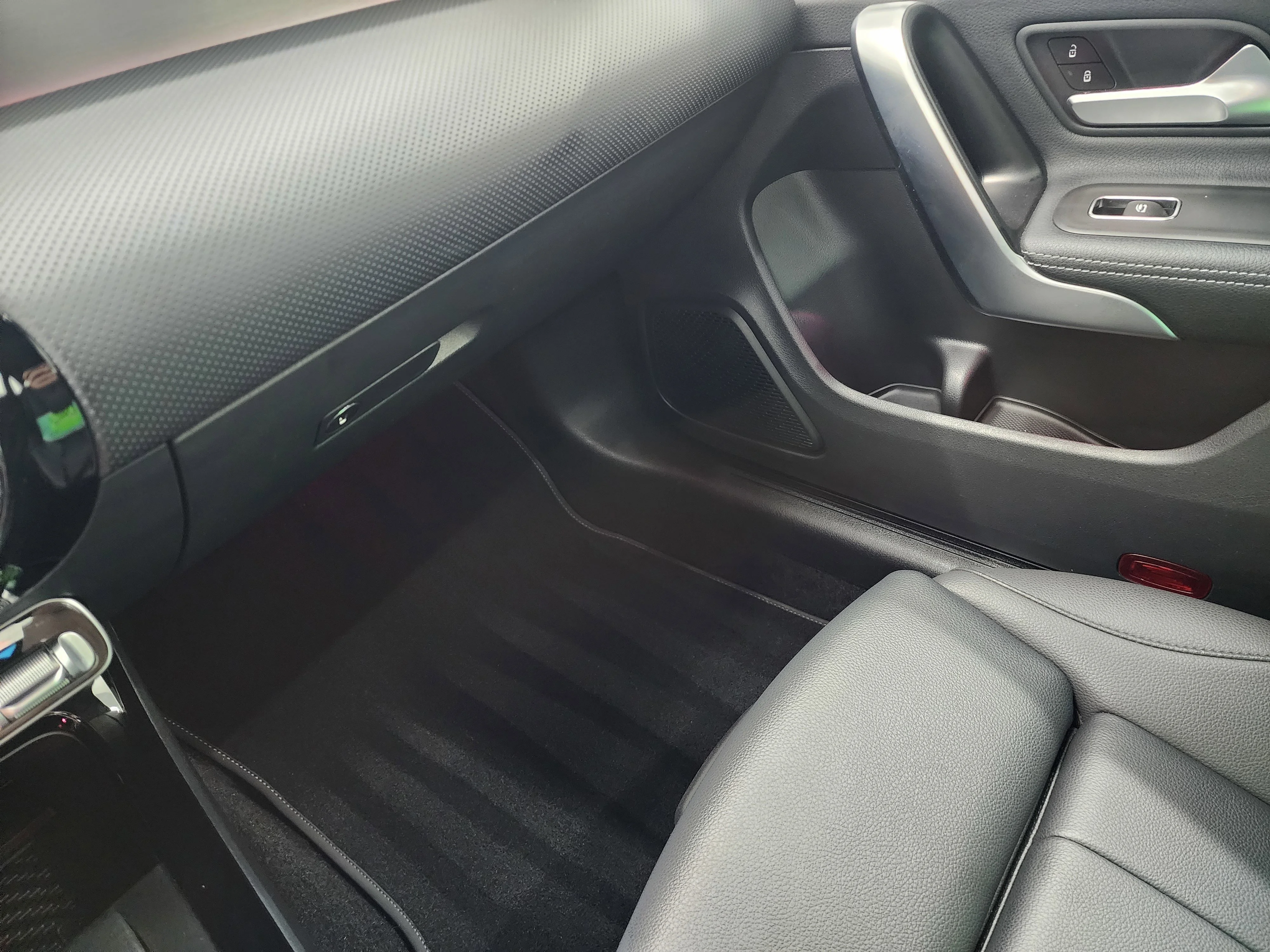 2025 Mercedes-Benz CLA CLA 250 - Photo 12