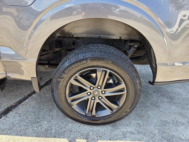 Used 2022 Carbonized Gray Ford LARIAT image 27