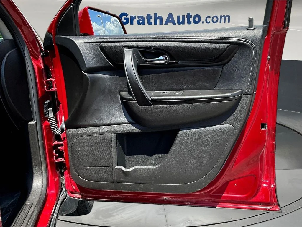 Used 2013 Red Chevrolet LT image 31