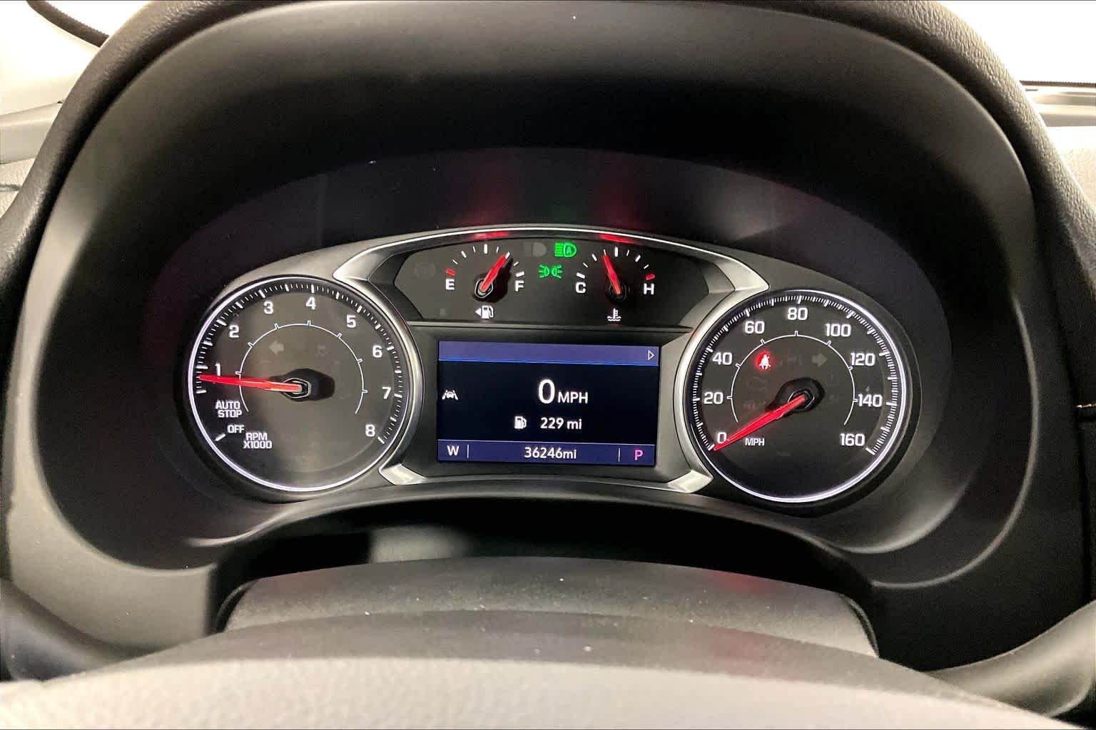 Used 2021 White Frost Tricoat GMC SLT image 25
