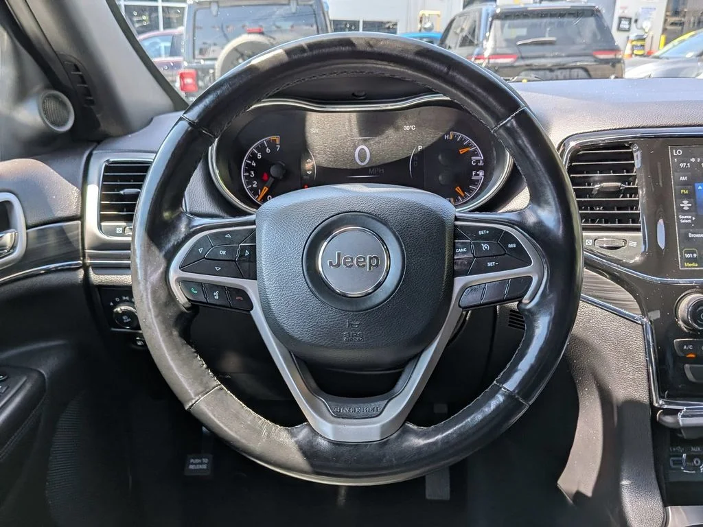 Used 2020 Blue Jeep Limited image 15