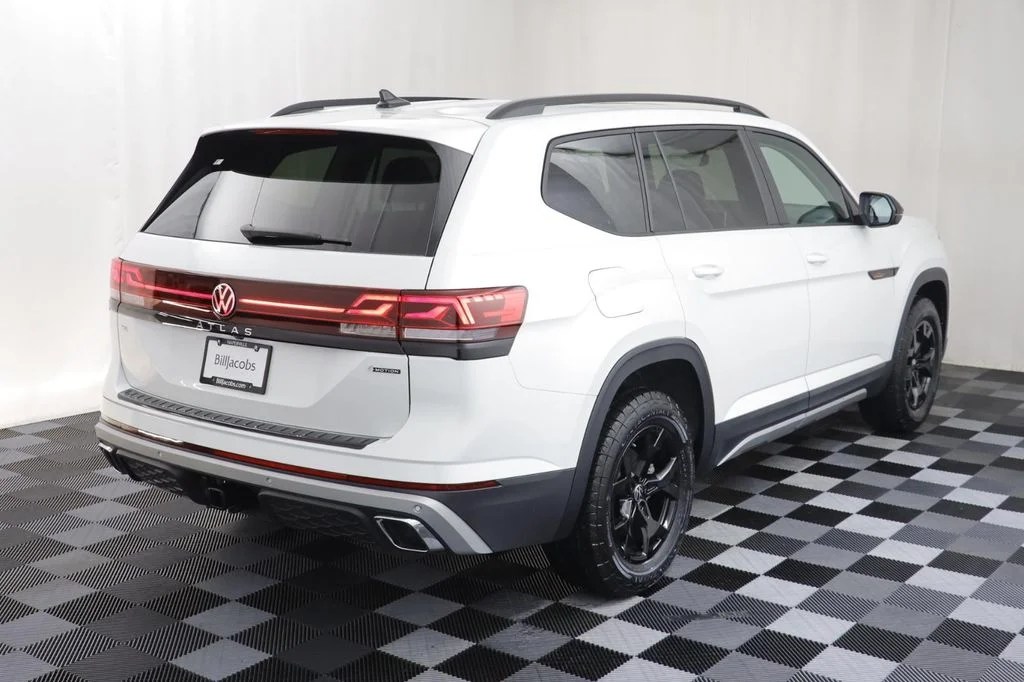 New 2026 White Volkswagen Peak Edition image 19