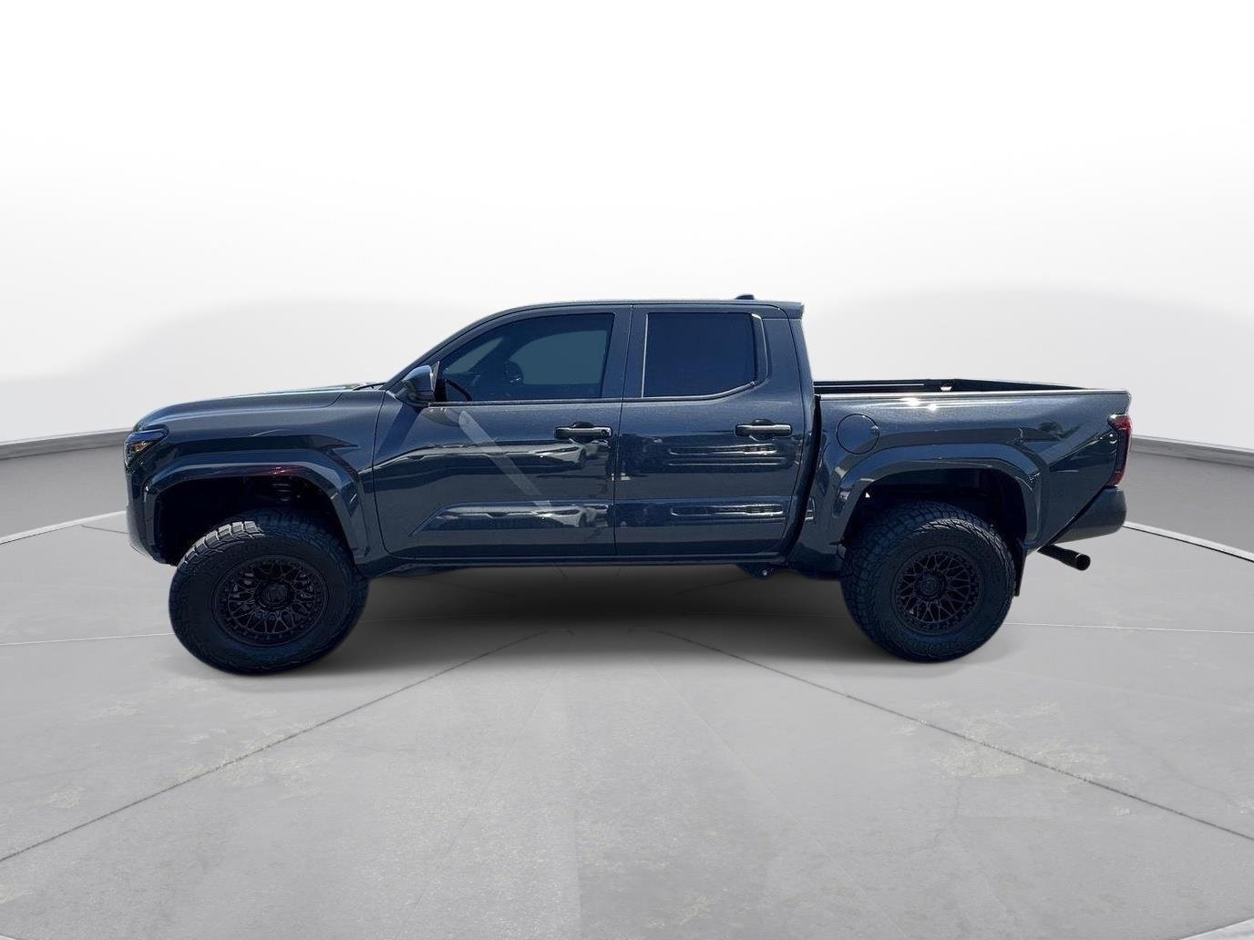 Used 2024 Underground Toyota SR image 9