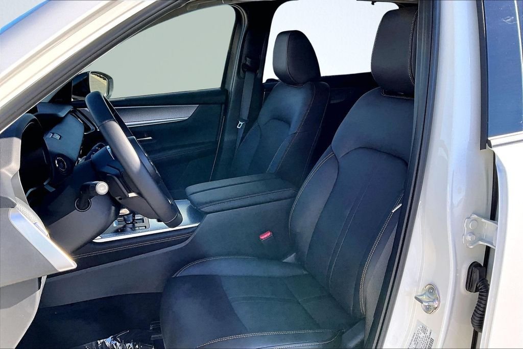 New 2026 Rhodium White Premium Mazda 3.3 Turbo Premium Sport AWD image 9