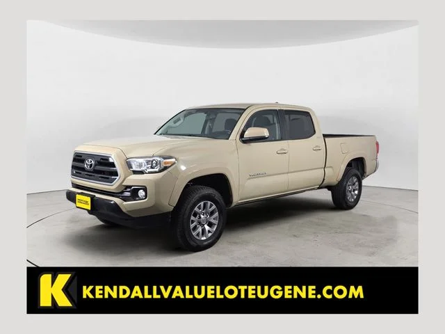 Pre-Owned 2017 Toyota Tacoma SR5 4WD
